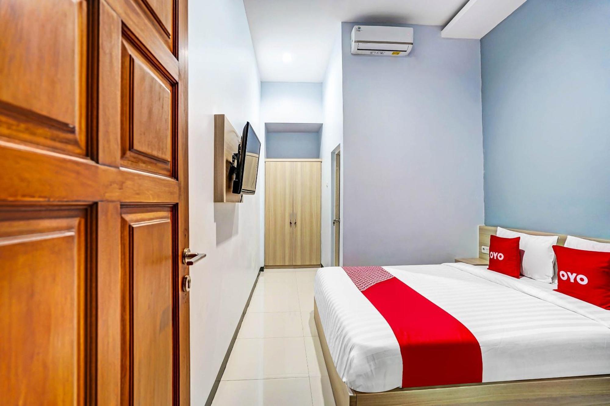 Oyo 90891 Parang Kusumo Residence Krembangan Zewnętrze zdjęcie